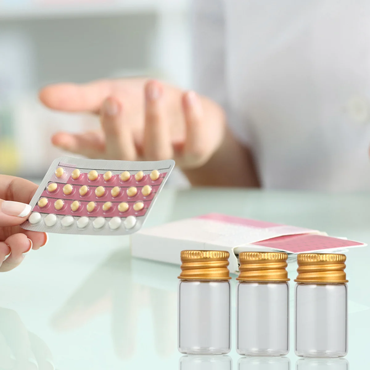 

Transparent Bottles Reusable Little with Lids Sealed Ink Small Vial Container Clear