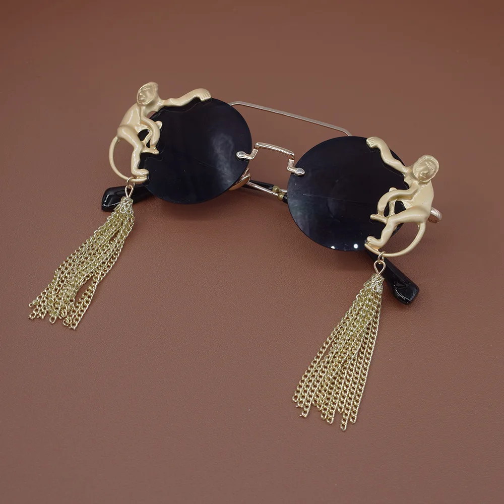 Vintage Monkey Decor Sunglasses Women Gold Metal Chain Tassel Pendant Round Glasses Party Cosplay Costume Eyewear Hallowee Prop