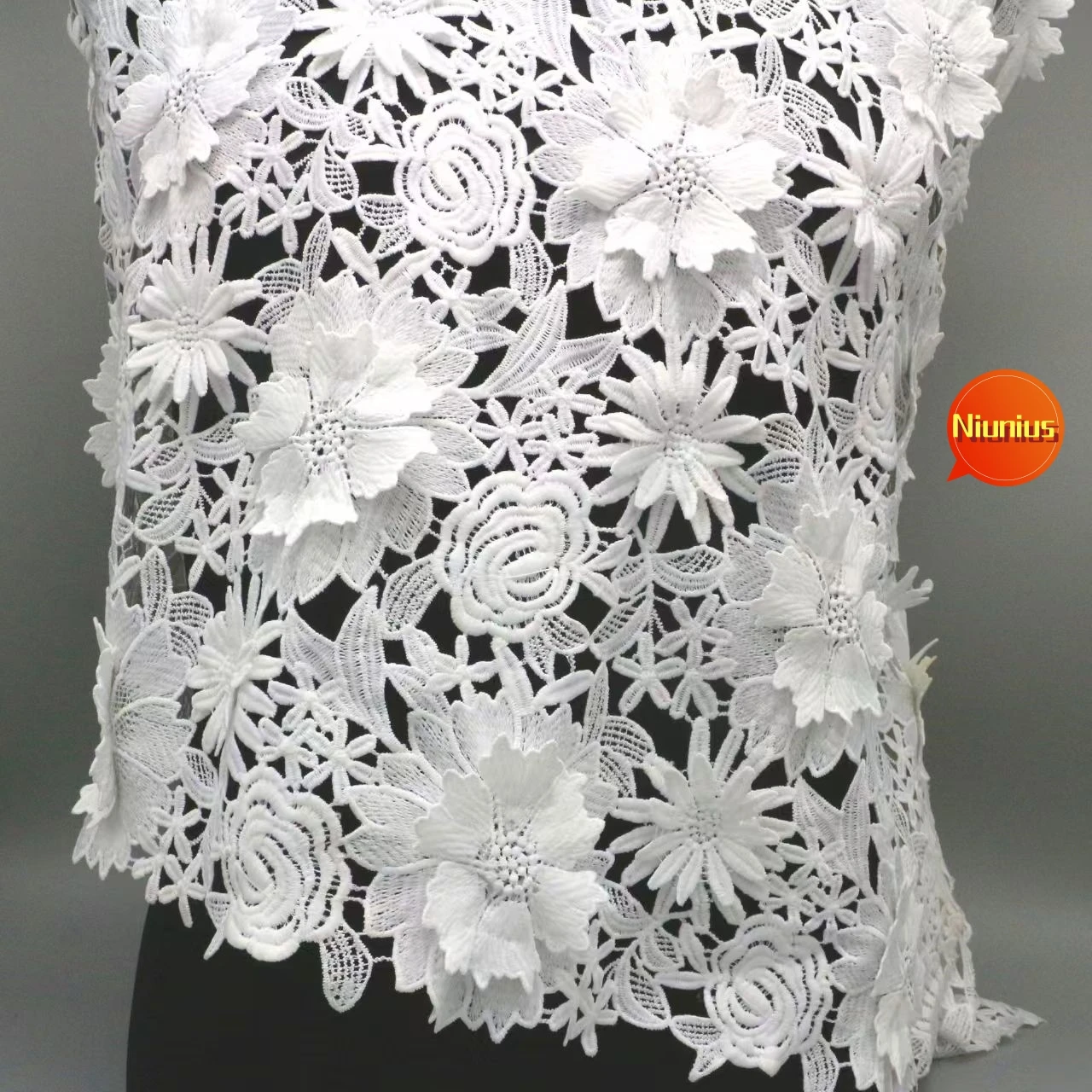 Factory offers Latest White 3D Applique Guipure Lace Soft Skin Friendly Eembroidery Cord Fabric for Party  Dresses NN8281