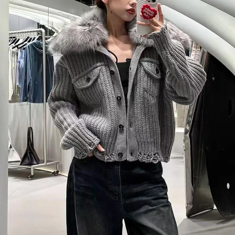 سترة للنساء جديدة قابلة للفصل بياقة من الفرو وأكمام طويلة لشتاء 2025 سترة نسائية من مزيج الصوف معطف بصدر واحد