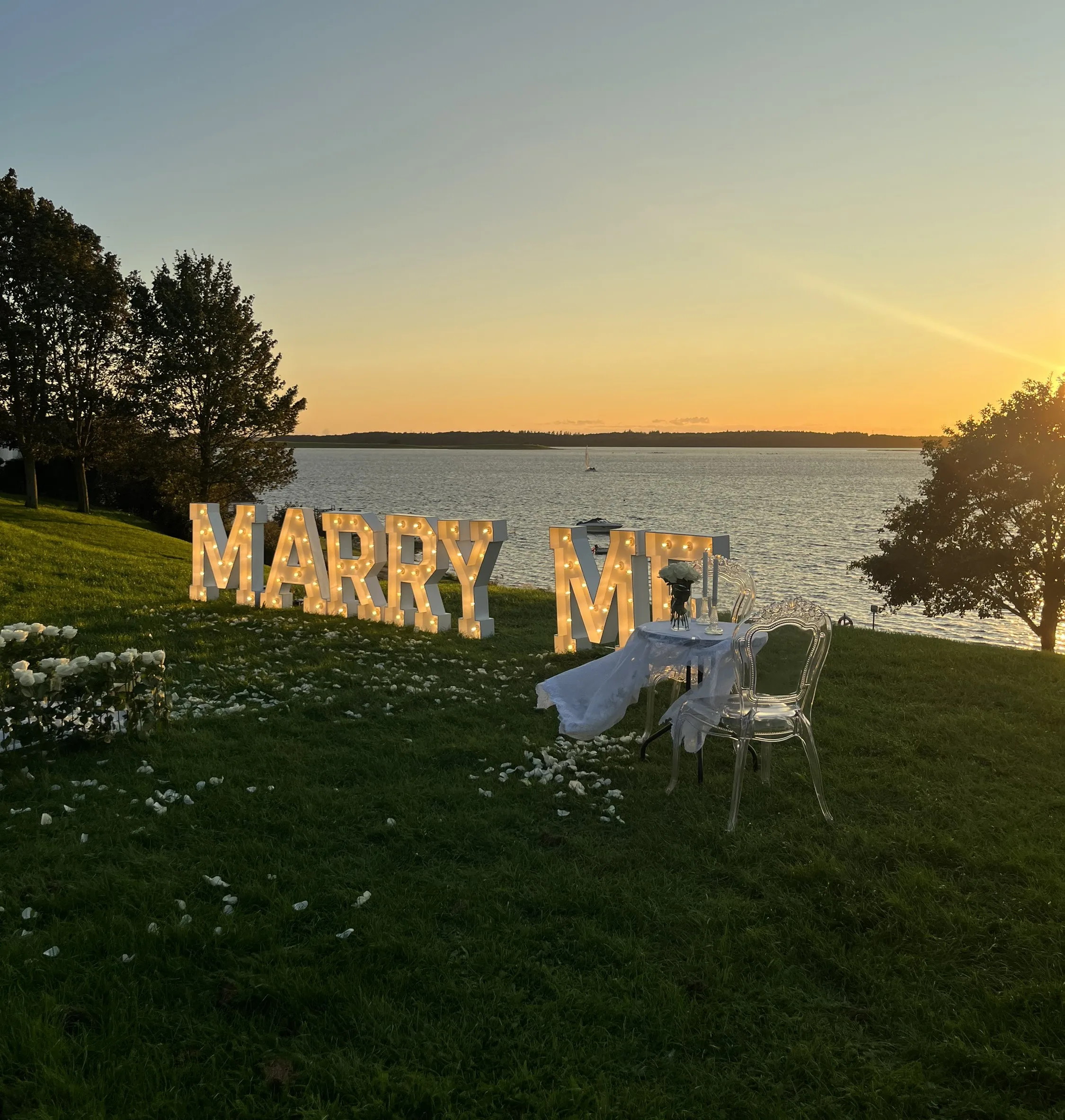 Custom 4-foot Number Light Up 4ft 3-foot Marriage Lighted Metal Letter LOVE MARRY ME BABY Capital Letters Marquee Numbers