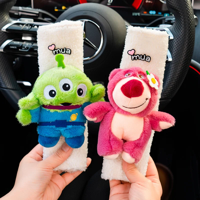 

2 шт., милый автомобильный ремень безопасности с изображением лотсо инопланетянина, чехол на плечо, плюшевая кукла, мягкие удобные автомобильные аксессуары, защитный чехол для ремня безопасности