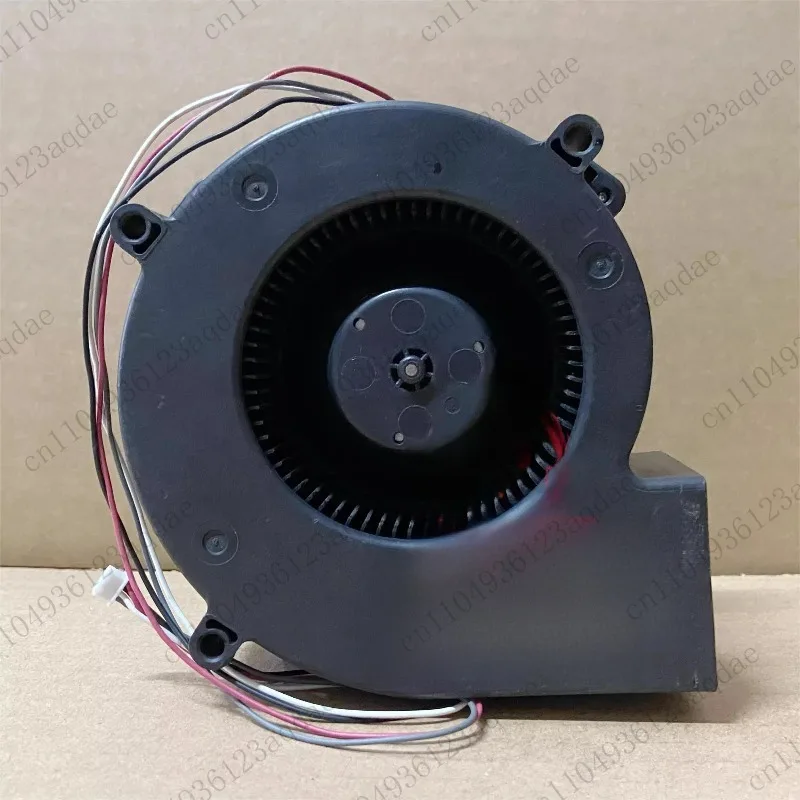 Вентилятор проектора Впускной вентилятор SF84M12-51AP 12 В 0,7 А 4-проводной вентилятор