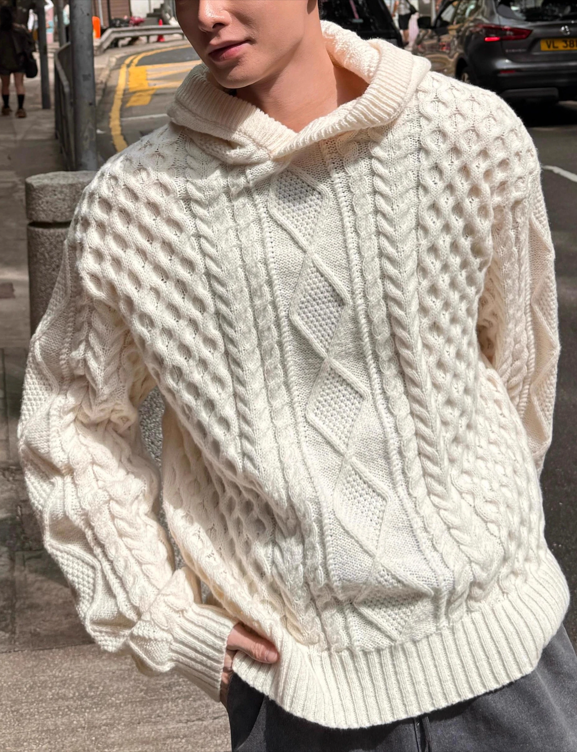 موضة البلوزات الرجال 2025 الخريف جديد أنيق متعدد الاستخدامات بسيط ريترو قناع السترة تريكو الذكور وسيم هوديس محبوك القمم #3