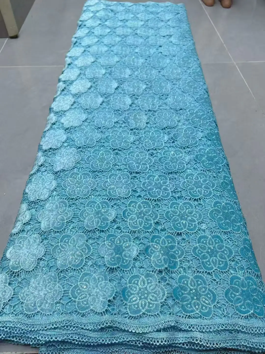 

Fashion African Velvet Lace Fabrics 2025 High Quality Women Party Women Embroidery Nigerian French Lace MaterialsFor Wedding