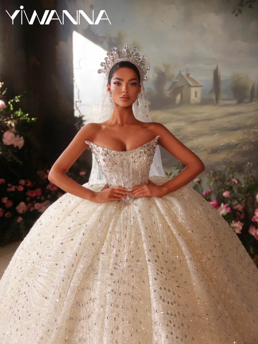 

Gorgeous Crystal Princess Wedding Dress Strapless Glamorous Long Bridal Gown Customized Elegant Sleeveless Dresses For Bride