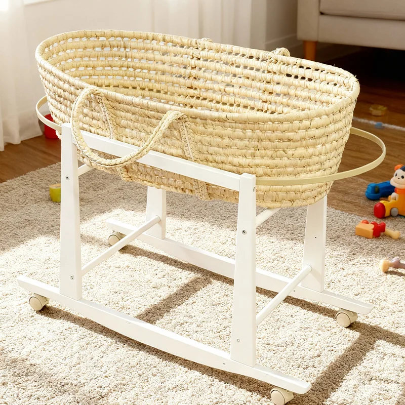 Newborn Pine Wood Baby Rocking Stand Wicker Baskets Baby Bed Moses Basket with Wheels