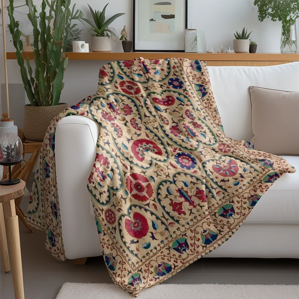 Vintage-style ethnic Kilim rug, Turkish/Persian-inspired rug, throw blanket
