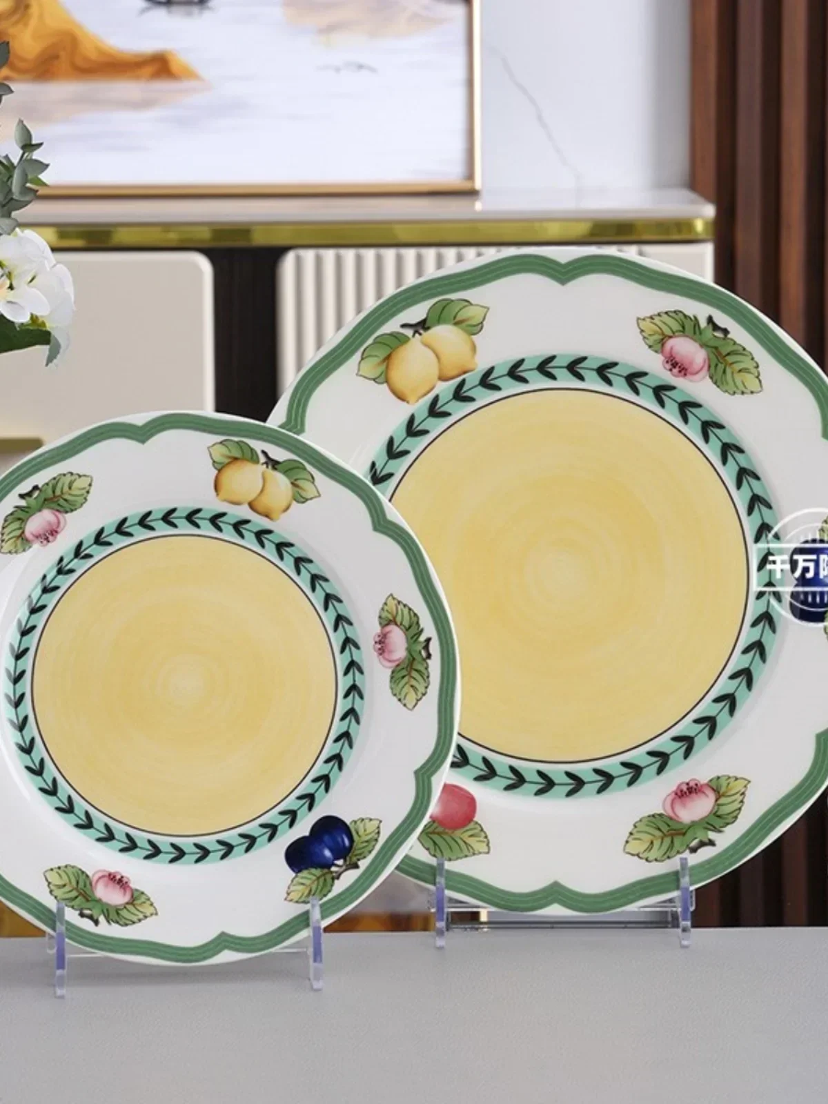 European pastoral style fruit chart, light luxury dessert, Western food plate, oblique mouth coffee cup, anti scalding hand