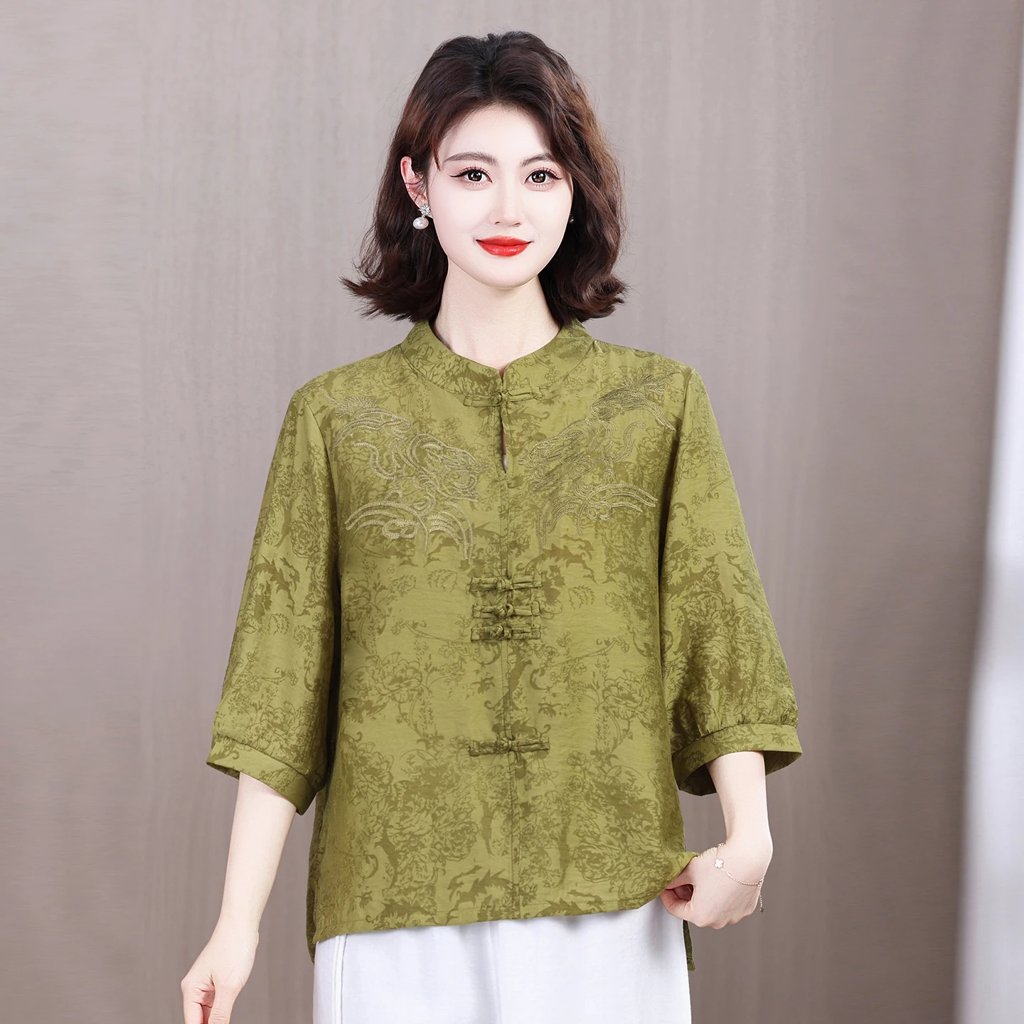 

New Chinese Style Loose Fit Printed Shirt Women's Mommy Clothes Polyester Fiber round Neck Casual Top Cover Belly Trendy