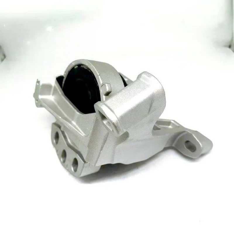 KE64-39-060 Right Engine Mount Reduce Vibration Auto Replacement Part For CX-5