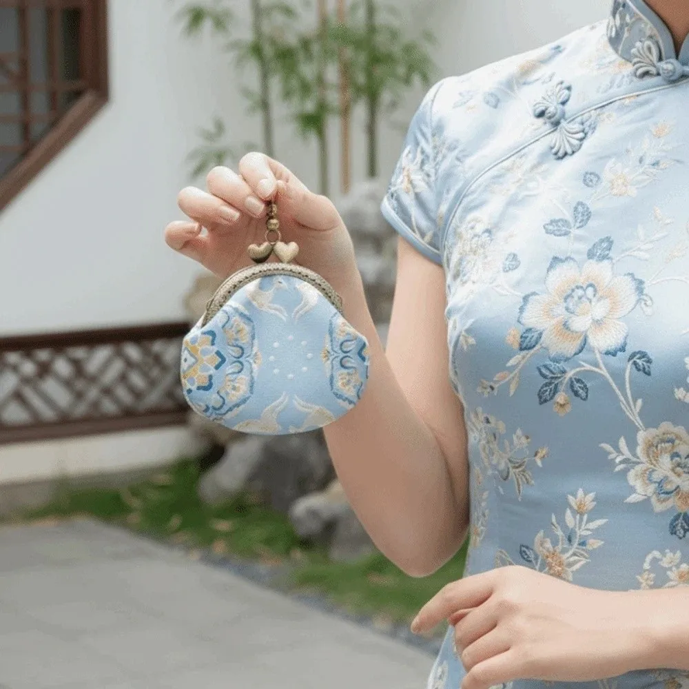 Anti-lost Kiss Lock Coin Purse Thickened Portable Brocade Mini Pouch Chinese Style Shell-shaped Embroidered Small Pocket