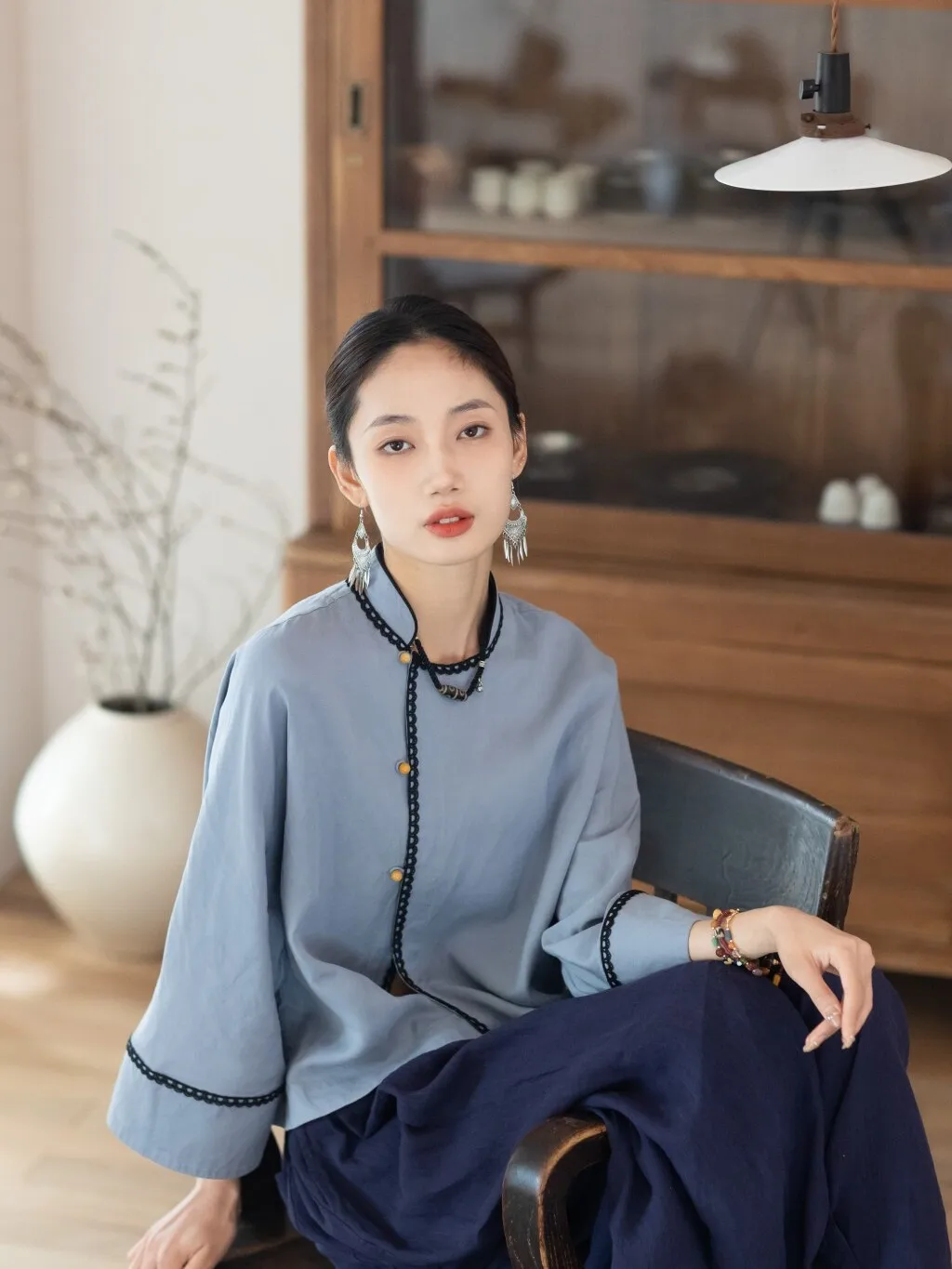 

Soft Lyocell Linen Women's irt Stand Collar Asymmetrical Lace Original Design Loose Fit Seven Sve Pure Color