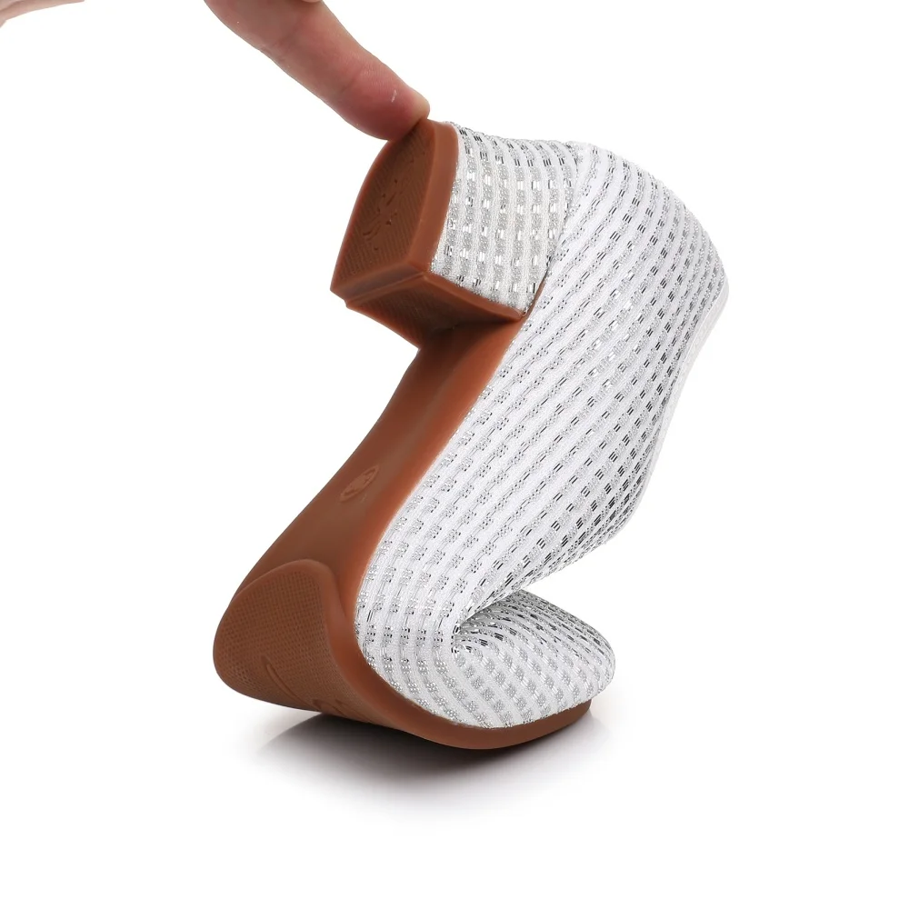 Chaussures de danse latine professionnelles pour femmes, en maille scintillante, talon bloc, semelle extérieure en caoutchouc, semelle intérieure en daim pour entraînement en salle de bal