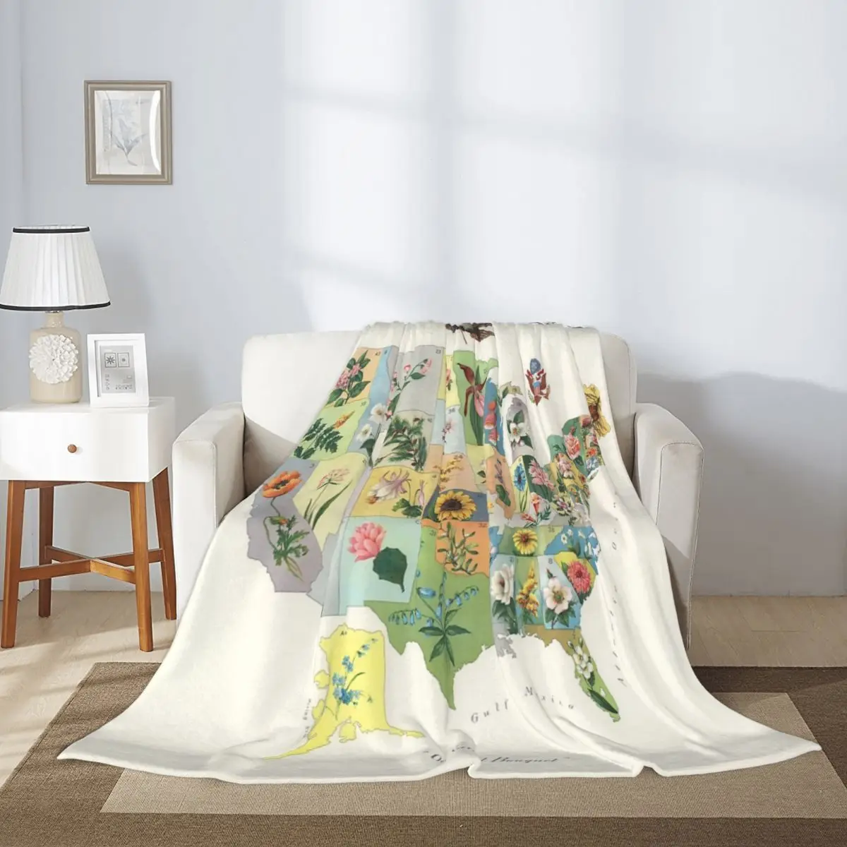 

Soft and Cozy Throw Blanket for Sofa or Bed Vintage US State Flower Map Tapestry Design