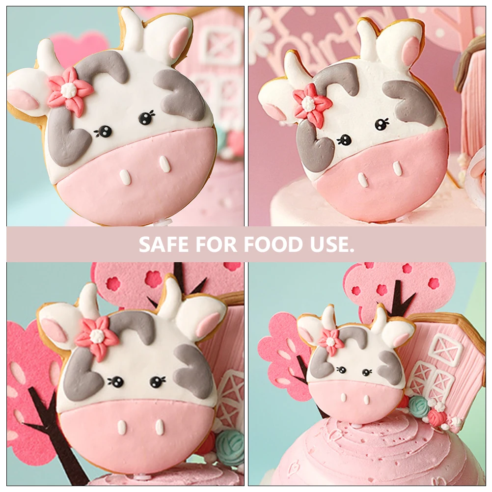 

2pcs Plugin Farm Cake Topper Birthday Decor Resin Ornament Cupcake Toppers Cake Decoration Dessert Adornment Party