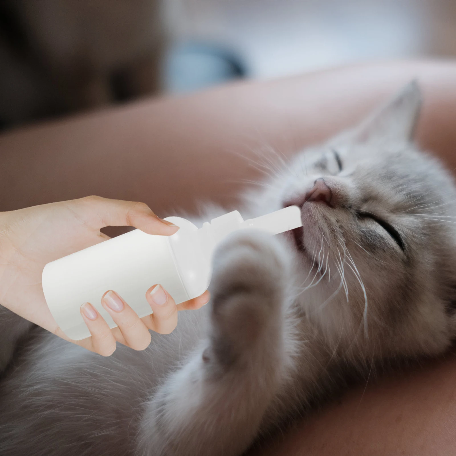 

4Pcs Pet Nursing Bottle Reusable Silicone Feeding Bottles for Little Cats Scale Line Easy Clean Portable Baby Animals Pet