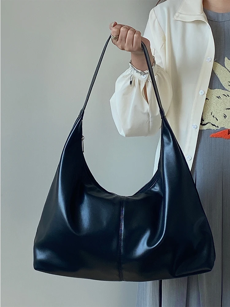 Black PU High Capacity Tote Bag 2023 New Women\'s Minimalist Soft Leather Zipper Shoulder Bag Classic Leisure Commuting Handbag