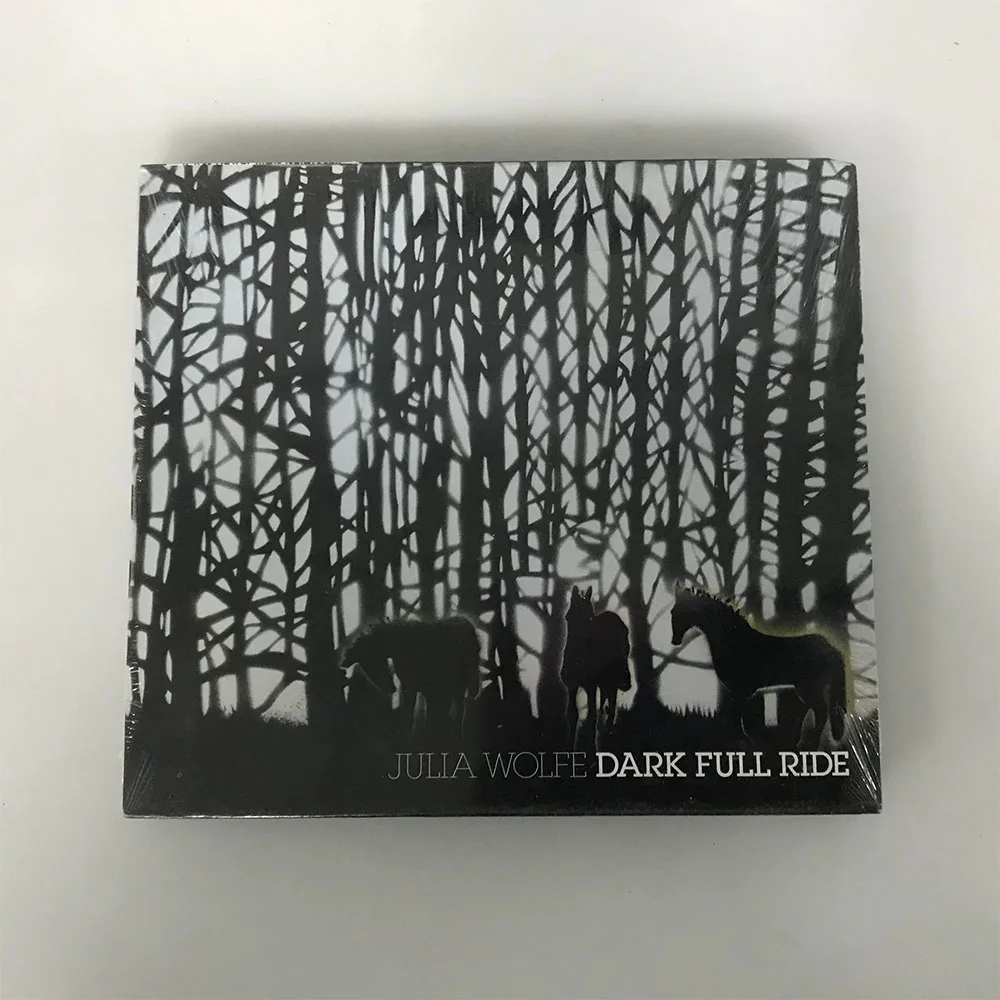 CD: Esta es la colección clásica 'Dark Full Ride' del compositor estadounidense contemporáneo Julia Wolfe. Publicado por Cantaloupe Music.