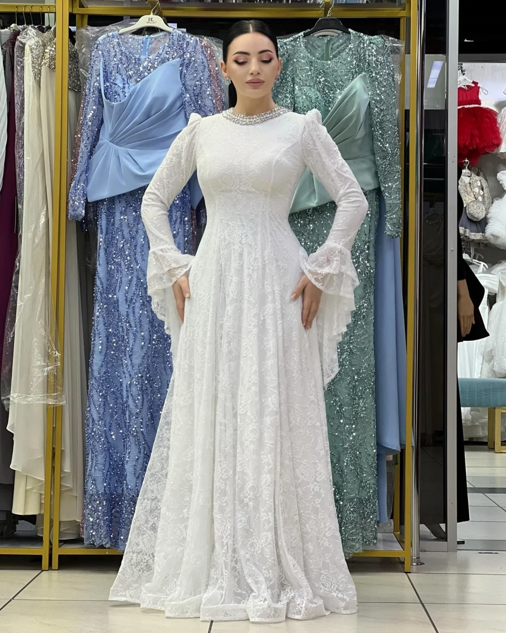 

Customized Elegant Fashion Women Lace Beading Ruched A-line Evening Dresses Retro O-Neck Long Sleeves Floor Lenght Prom Dresses