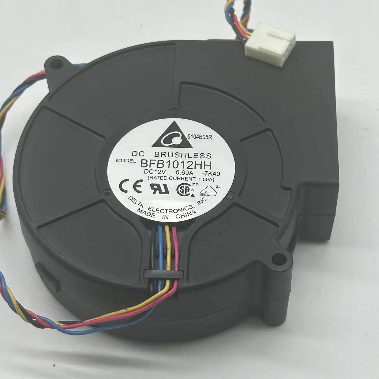 Delta Electronics BFB1012HH 7K40 DC 12 0.69A 97x97x33mm 4-Wire Server Cooling Fan