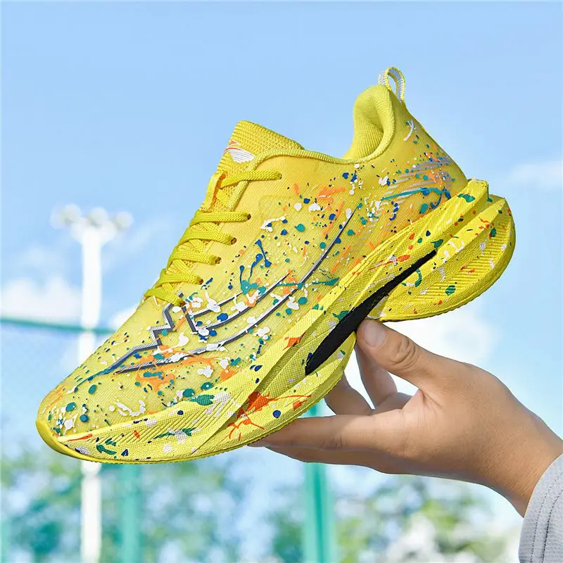 Super cool sports running shoes Men's and women's designer training shoes Walking and jogging shoes Soft-soled running shoes