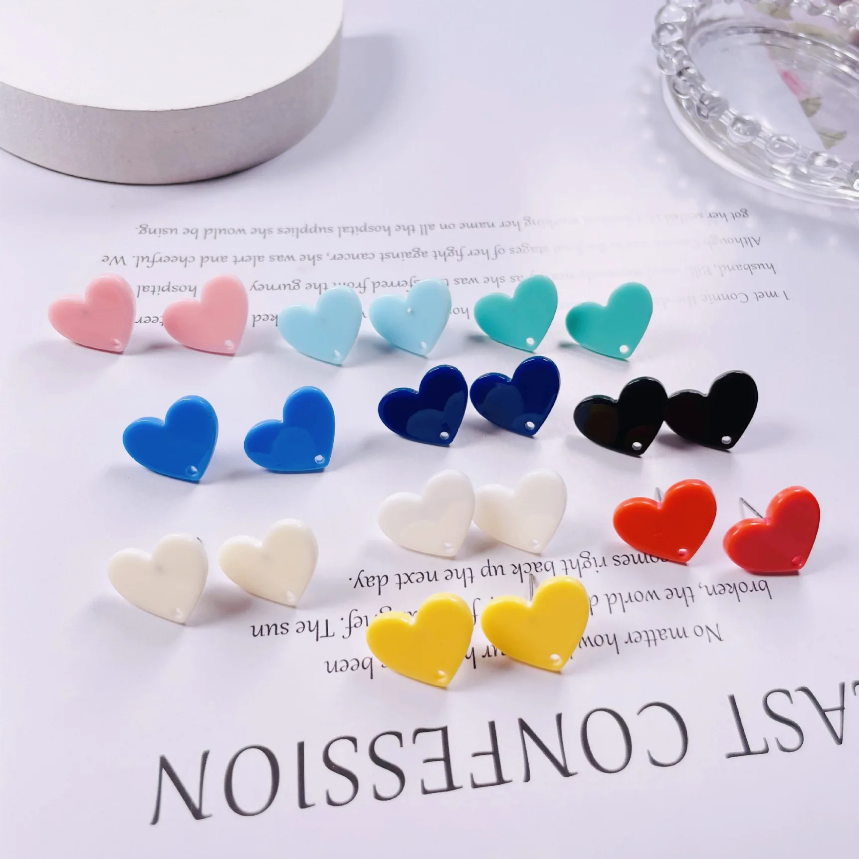 

Free shipping 100pcs/lot color print cartoon hearts shape acrylic fashion Steel needle stud earrings diy jewelry accessory