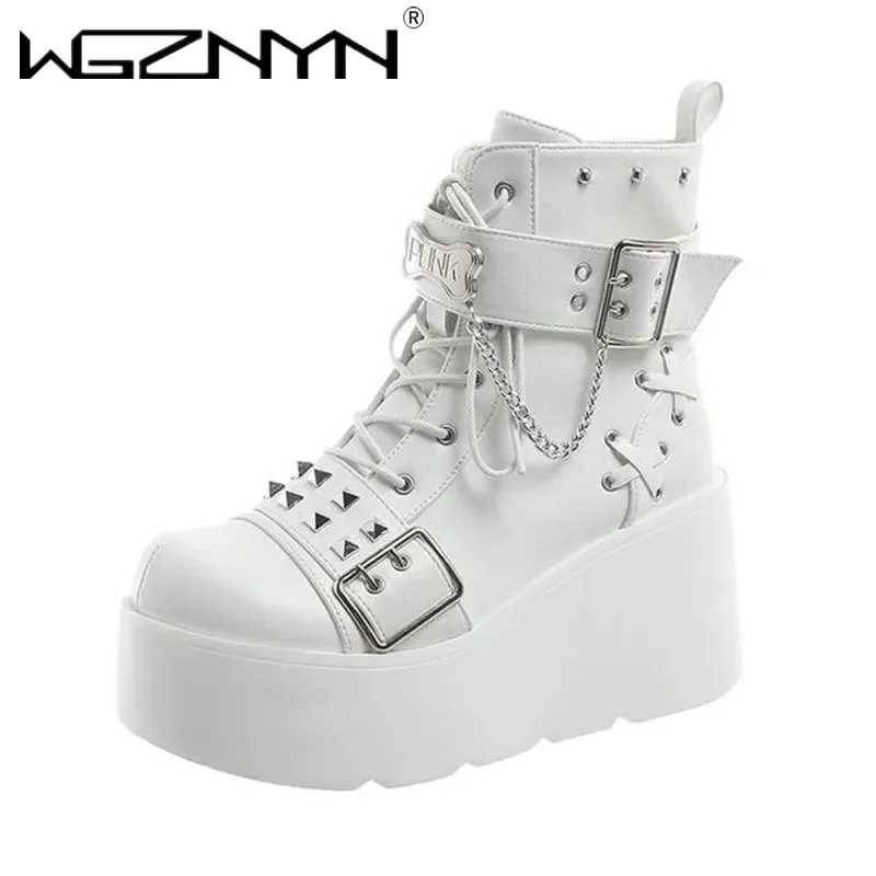 Women\'s Rivet Chain Design Boots 2025 New Punk Gothic Shoes Large Size Street Fashion Female Modern Cosplay Boots Platform Botas