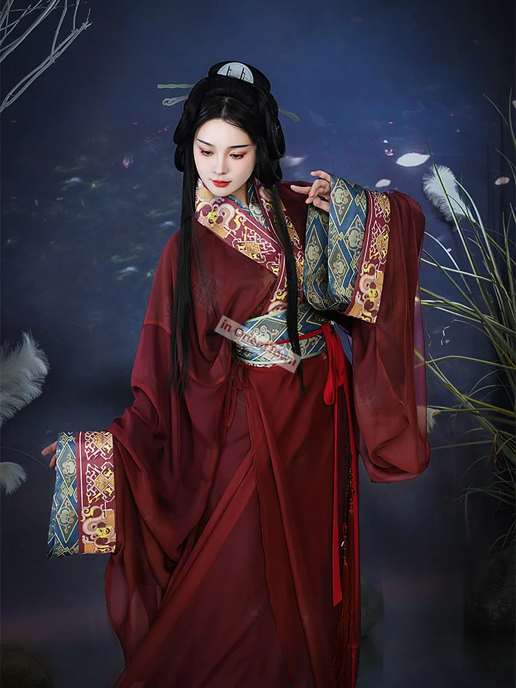 Ancient China Traditional Garment Warring States Dynasties Gown Woman Standard Hanfu ZhiJu Outer Robe and Inner QuJu Dress