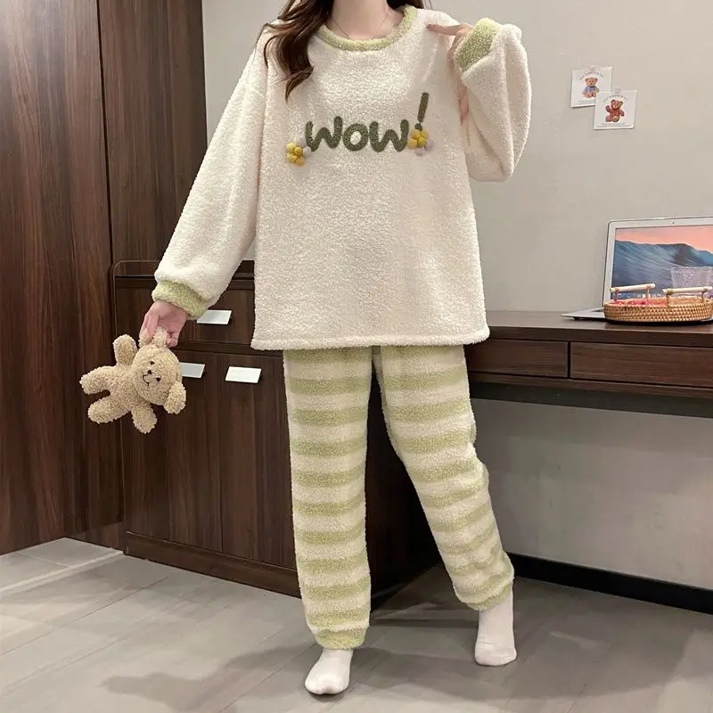 

autumn winter Women's pajamas coral fleece thicken Korean version Comfortable Sleepwear stripe long sleeves suit winter homewear