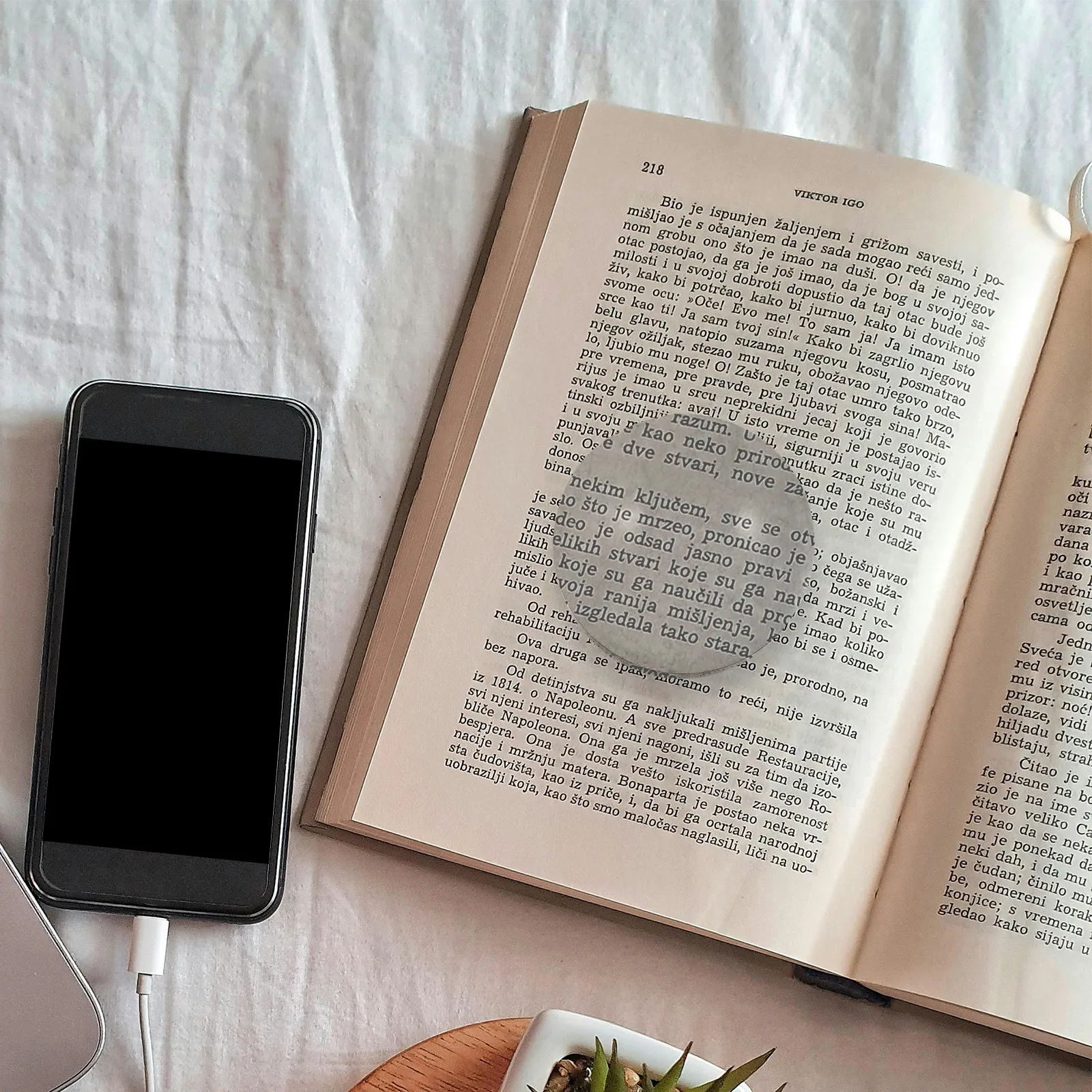 Acrylic Dome Magnifier Paperweight Round Desktop Reading Magnifier for Books Newspapers Maps Electronics Miniatures Nature