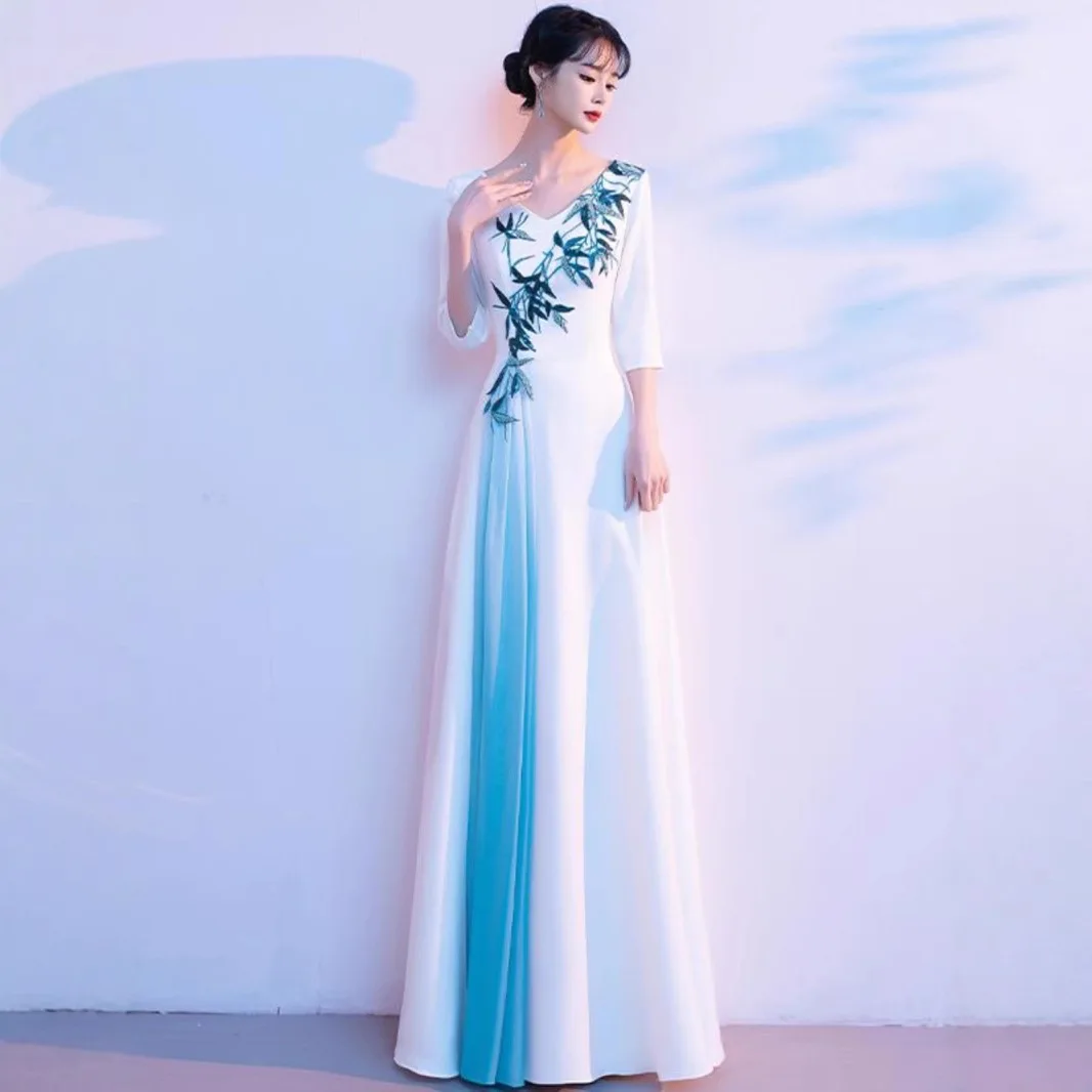 زي أداء نسائي من Ele Chinese Sle Long Qipao Dr باللون الأبيض، بدلة ترفيهية للمضيف