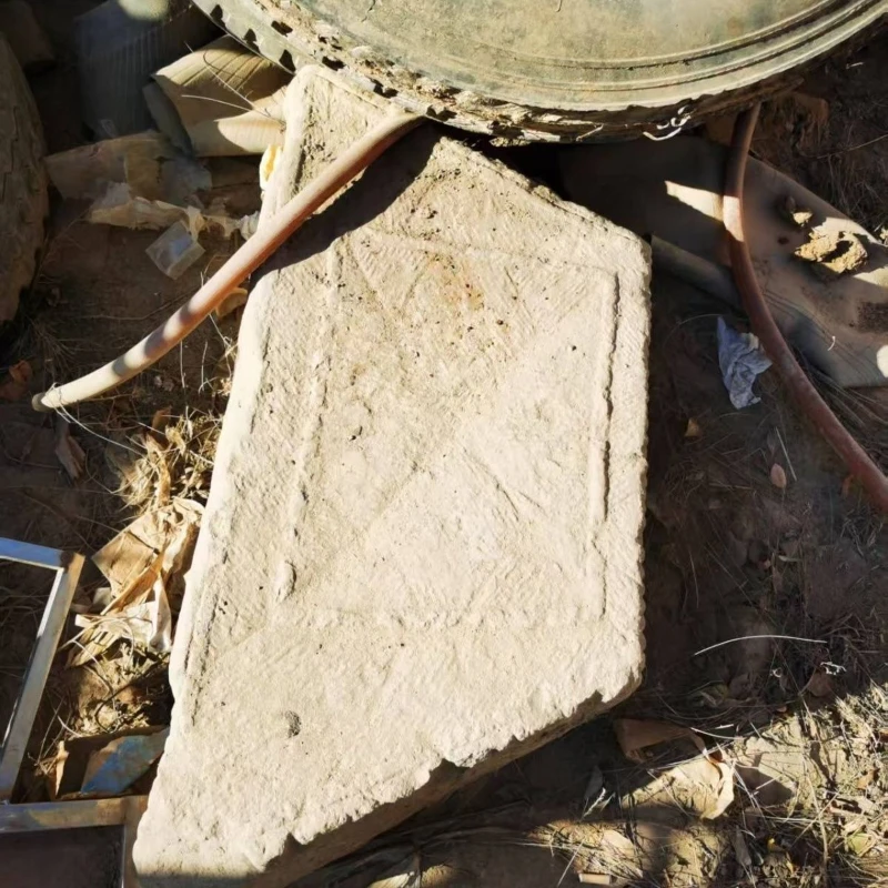 

Shangma Stone in the Qing Dynasty, from then on, went to the peak of life, about 80 cm long