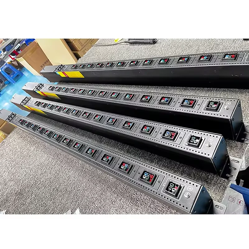 

China High Quality 12way Universal PDU 3 phase 480V PA45 6pin Smart Rack S21 T21 PDU Power Distribution Unit