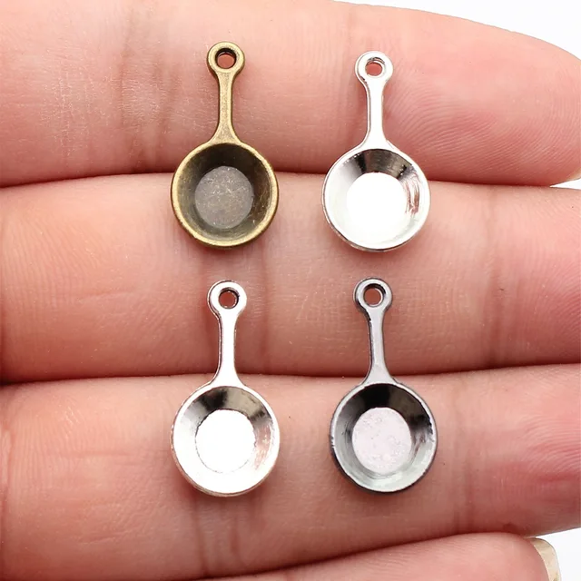 WYSIWYG 20 sztuk 22x10mm wisiorek Pan przybory kuchenne Pan Charm zawieszki do tworzenia biżuterii przybory kuchenne Pan wisiorki