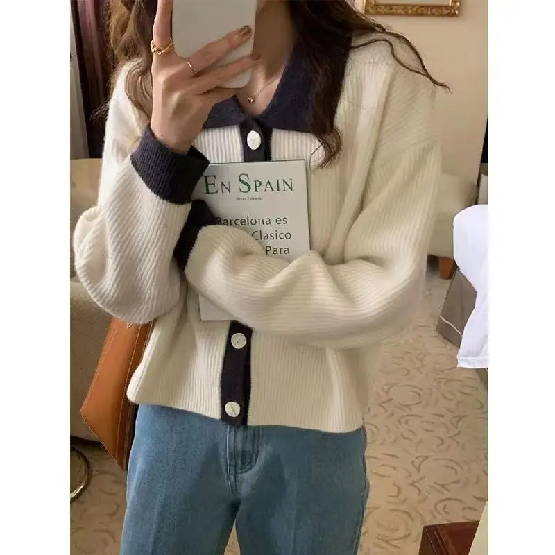 Winter Women\'s Retro Lapel Contrasting Color Thickened Long Sleeved Knitted Cardigan Autumn Loose Short Versatile Youth Top