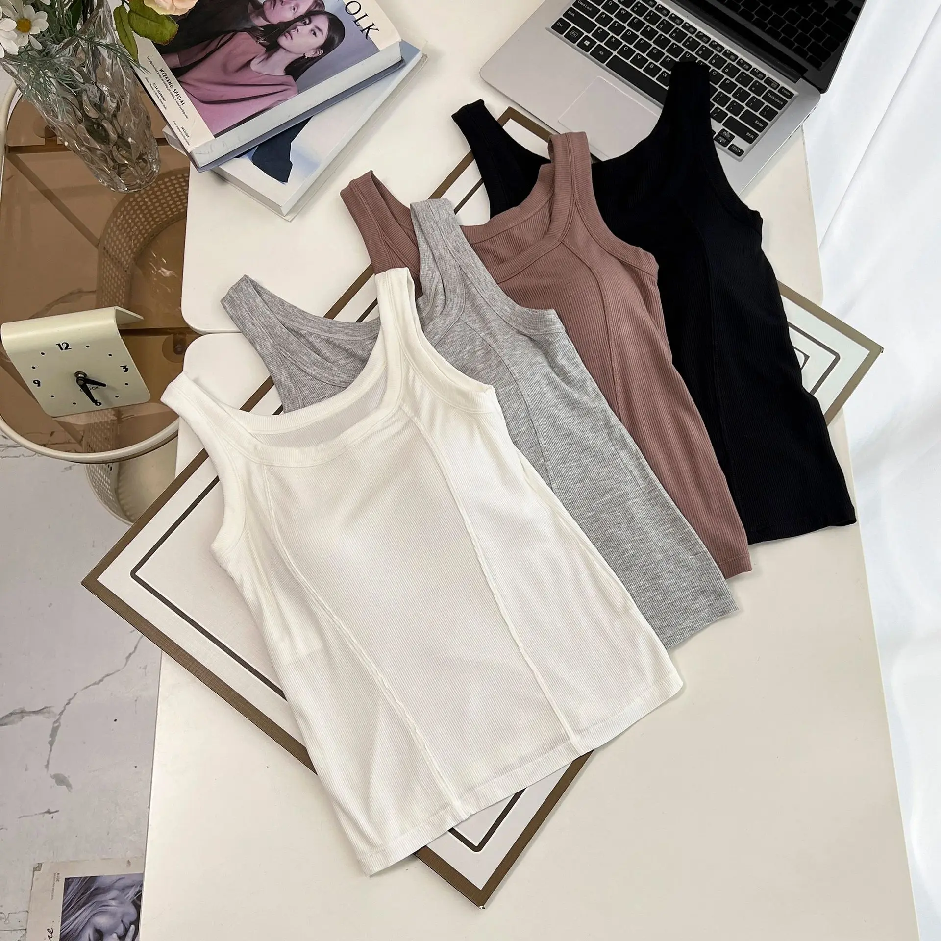 100กก. ใหม่สีทึบพร้อมแผ่นหน้าอกฟรีสวมใส่Braเสื้อกั๊กขนาดเล็กPlusขนาดฐานเสื้อกล้าม 624