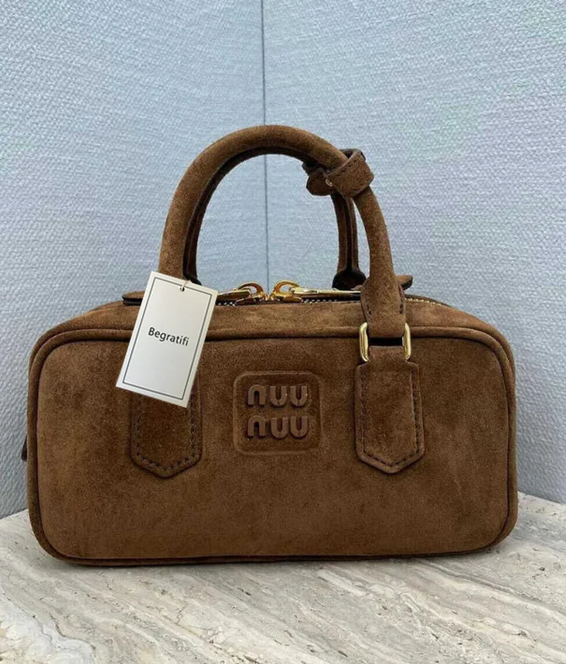 Bolso de mano de piel auténtica para mujer, bolsa de viaje de un solo hombro, estilo Retro, de diseñador de lujo, para otoño e invierno, novedad de