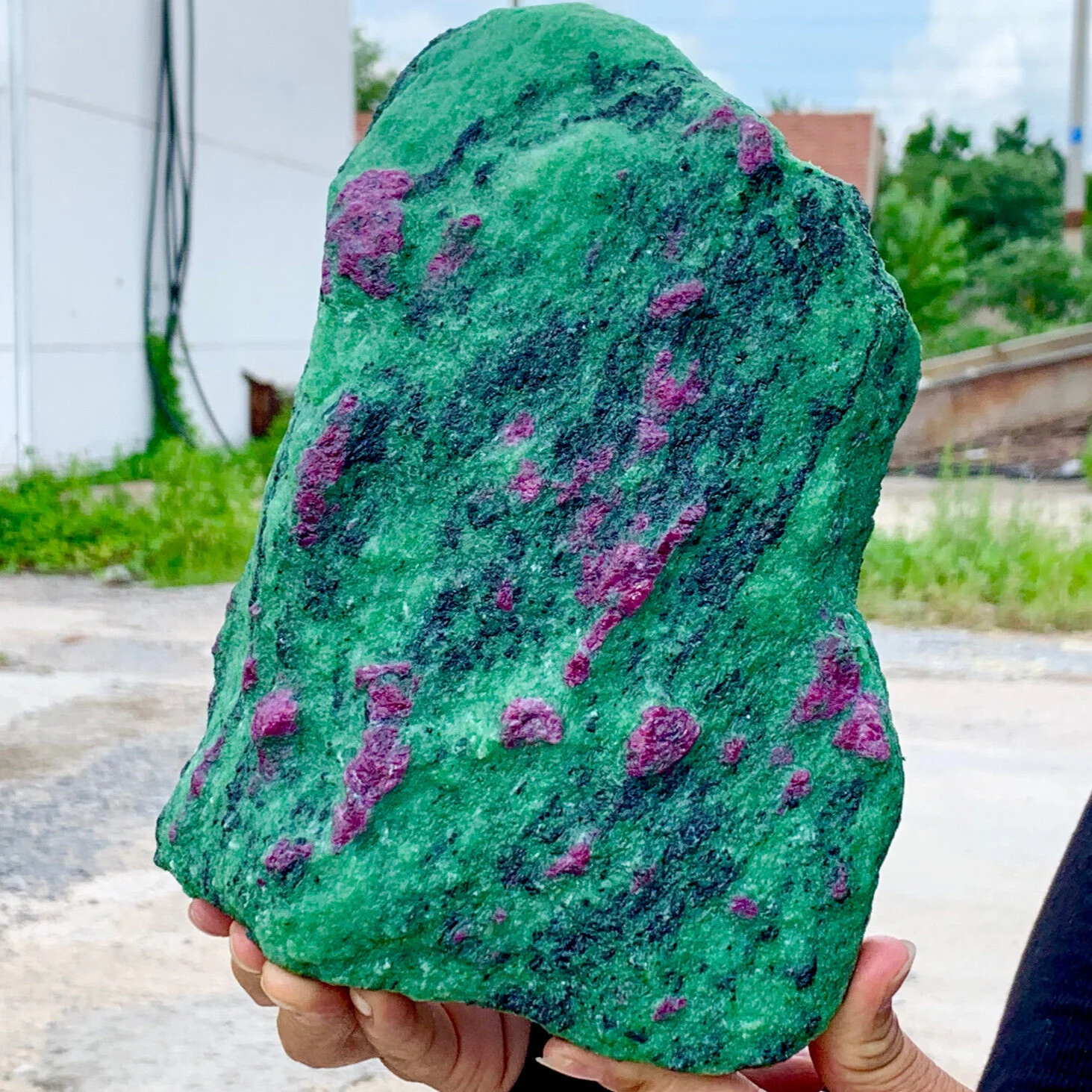 

Natural green Ruby zoisite (anylite) crystal Chakra Healing