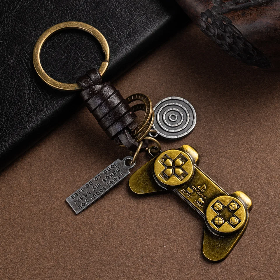 

CuPuffy Key Chain for Men Gamepad Keyring Vintage Style Woven Cowhide Copper Alloy Keychain Fashion Accessory
