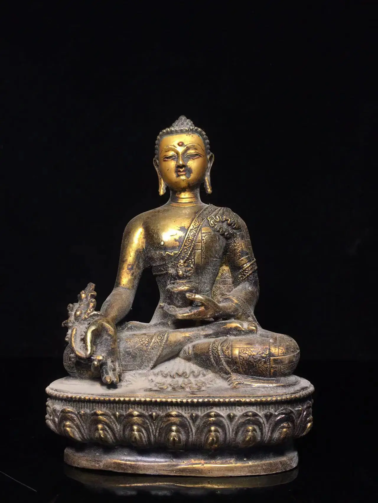 Old copper Qing Dyansty copper old Buddha statue, Free shipping