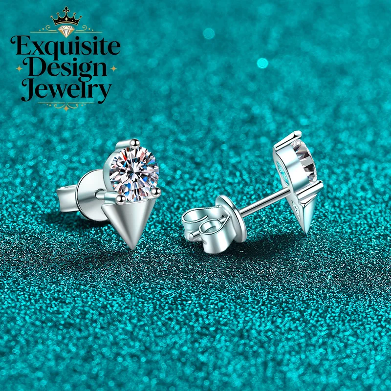 

Exquisite Platinum PT950 Triangular Delicate Diamond-studded Earrings, Women Moissanite Stud Earrings for Everyday Wear