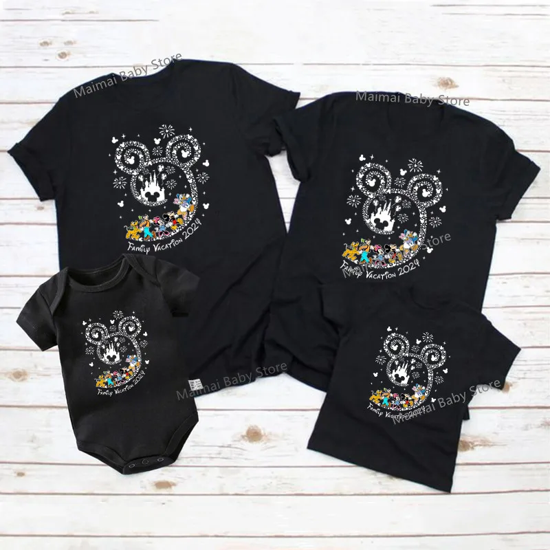 New Disney Family Vacation 2024 Print Family Matching Shirts Funny Mickey Minnie Tshirts Look Dad Mom Kids Tees Top Trip Outfits