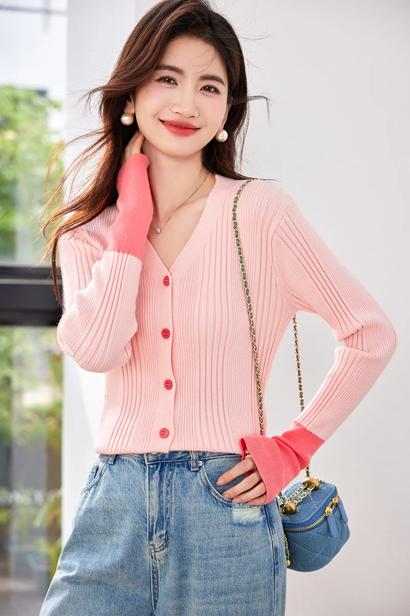 프랑스 디자인 여성 의류 상의, 대비되는 색상의 브이넥과 팔뚝 줄무늬로 슬림하고 몸에 꼭 맞는 룩을 연출합니다