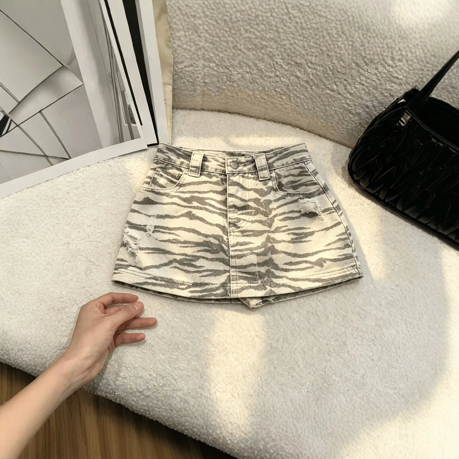 High Waist Tiger Pattern Ripped Denim Skirt Women's Summer New A Word Thin Spice Girl Style Skirt