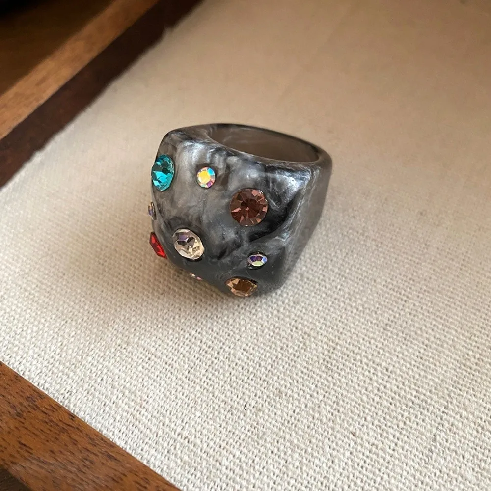 Ins Sweet Exaggerated Resin Rhinestone Ring Candy Color Classic Geometric Ring Korean Style Resin Big Dome Plain Ring Party