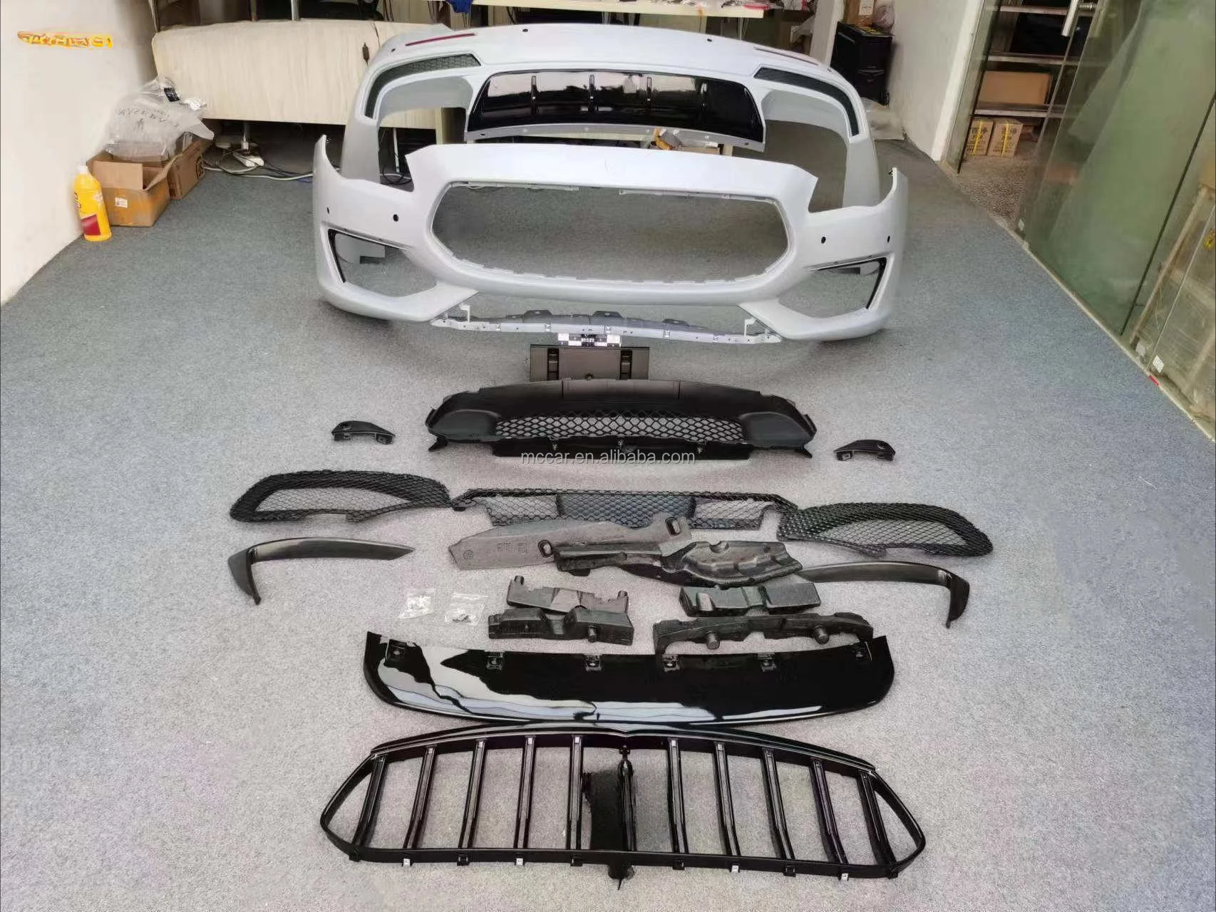 PP GTS body kit is suitable for Maserati Quattroporte President's series old and new body kit bumper