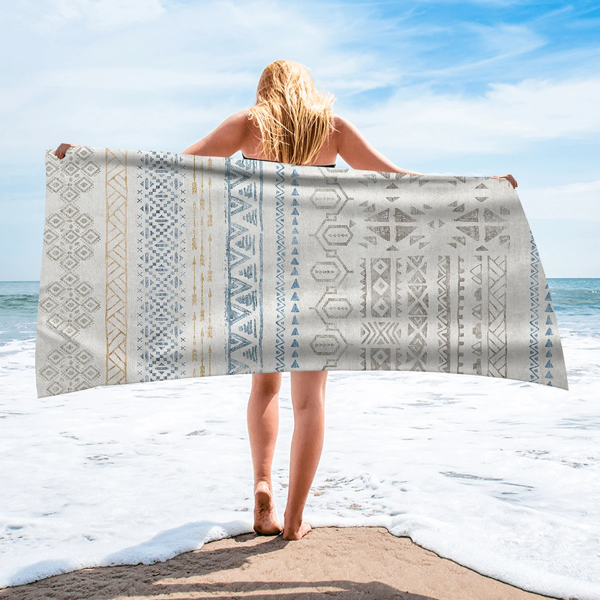 1 piece of geometric line ethnic pattern printed microfiber absorbent and sand resistant beach towel