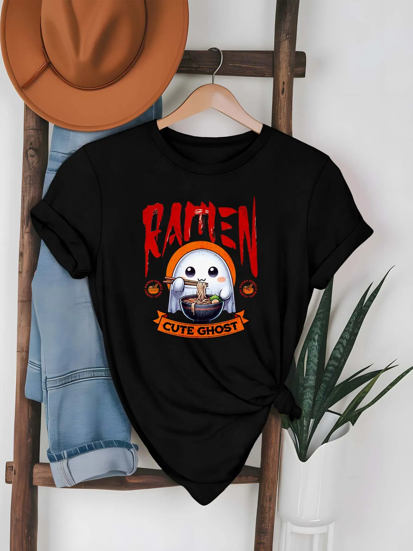 

Очаровательная модная одежда больших размеров Ramen Ghost Enjoying Noodle Delight