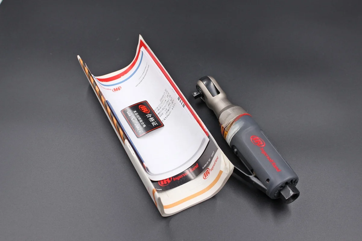 Ingersoll Rand مفتاح ربط تأثير الهواء مفتاح ربط بسقاطة هوائي 3/8 مقبس مسدس هوائي أداة عزم دوران عالي خفيف الوزن حجم صغير